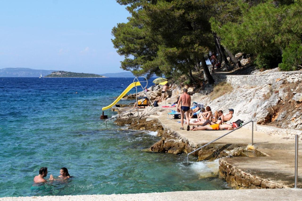 Apartamento With A Parking Space Sali, Dugi Otok - 8136 *
