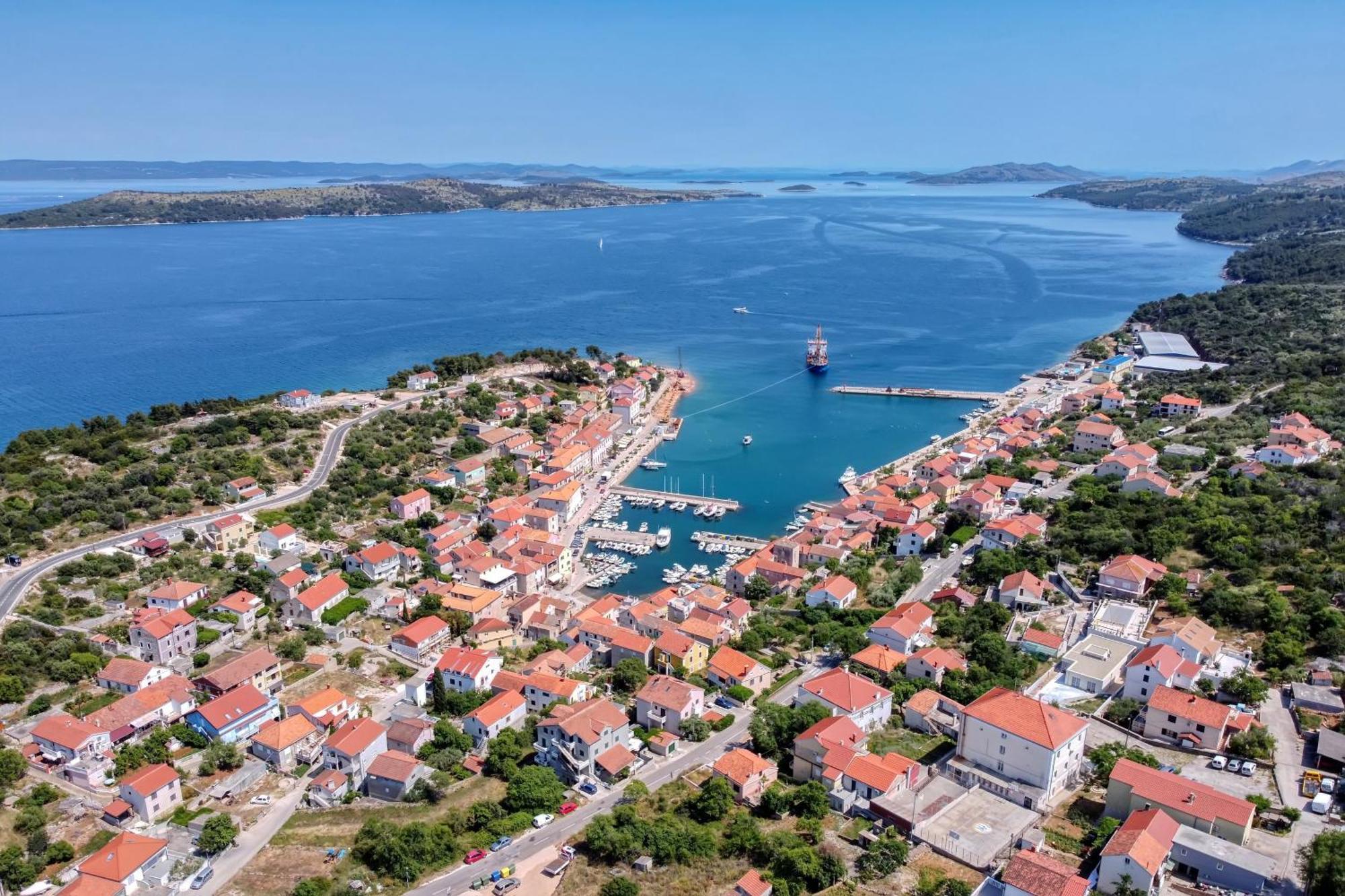 Apartamento With A Parking Space Sali, Dugi Otok - 8136